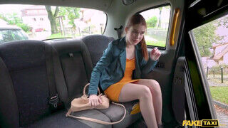 Fake Taxi - Kira Love a vörös hajú tinédzser kisasszony