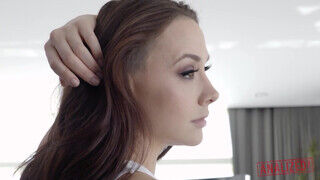 ANALIZED - Chanel Preston bazinagy farokkal megdugva