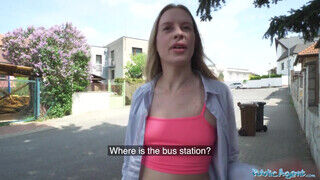 Public Agent - Nikki Riddle vaginája megbaszva