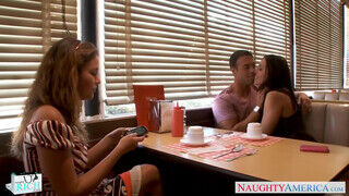 Gracie Glam és Allie Haze négyesben kamagyolnak