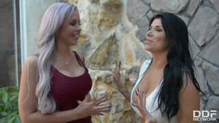 Nina Elle és Romi Rain édeshármasban közösülnek