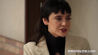 Private com - Darcy Dark hátsó lyukba rakva