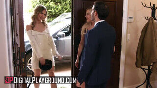 DigitalPlayground - Anya Olson és Monique Alexander megosztják a péniszt