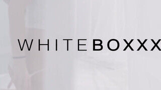 WhiteBoxxx - Tina Blade a kicsike cickós horvát spiné