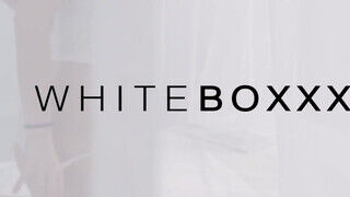 WhiteBoxxx - Nicole Pearl a kiéhezett orosz kishölgy