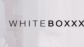 WHITEBOXXX - Francys Belle a gigászi tőgyes fiatalasszony