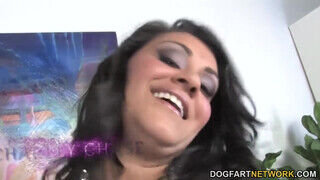 Charley Chase a vadító argentin milf