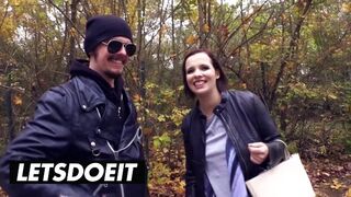 Hatalmas cicis csoki hajú német kisasszony felvétel a kolosszális kombiban vad baszásra