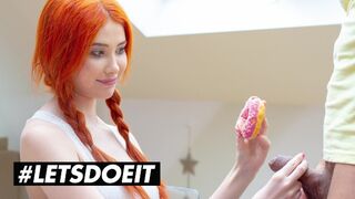 Gisha Forza gigászi kannás vörös bombe egy fánkot érő hardcore dugásért
